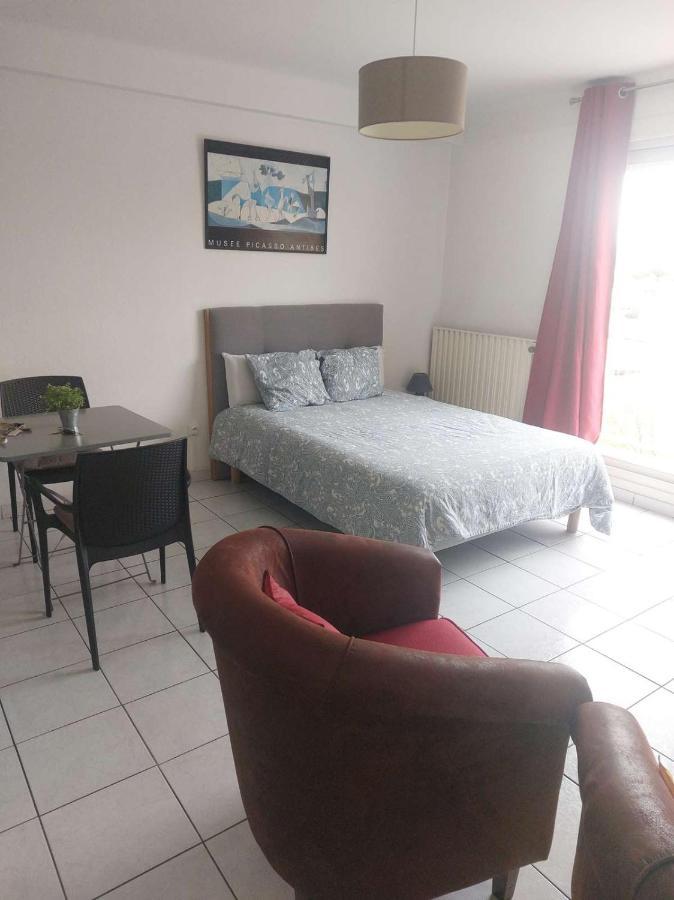 Residence D'Anjou - Grand Studio Avec Balcon Et Parking Privatif Perpignan Exterior photo